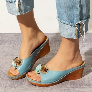 Sandalias de Cuña con Plataforma Decoradas con Flores para Mujer Punta Abierta en Cuir de Vaca Zapatos de Verano Playa Tallas Grandes Suela con Grano de Madera