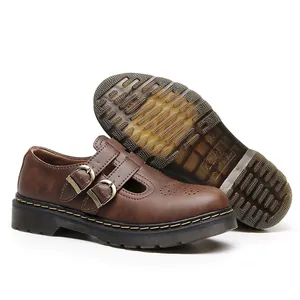 Scarpe Mary Jane vintage in pelle marrone con doppia fibbia e suola in gomma spessa