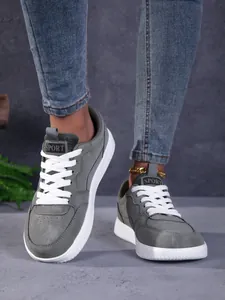 Baskets rétro décontractées grises à bout large pour hommes et femmes, chaussures de sport