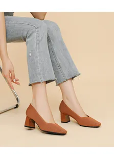 Elegant square toe block heel pumps with V-mouth ribbed texture in warm terracotta tone