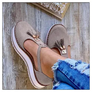 Sandales à Plateforme à Glands pour Femmes Été Style Romain en Cuir PU Chaussures de Plage Décontractées Sandales Gladiateur à Plateforme