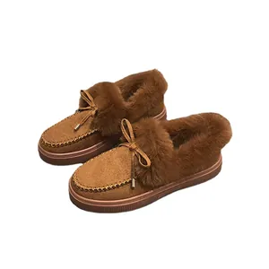 Mocassins d'hiver confortables doublés de fourrure marron avec un joli nœud décoratif élégant