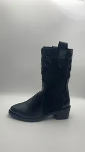 Botines vaqueros clásicos negros para mujer con tacón ancho y costuras de estilo retro