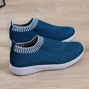 Scarpe Casual da Donna in Rete Traspiranti Leggere Flyknit Piatte Slip-On con Bordo a Righe Sneakers da Camminata Taglie Forti Estate