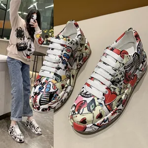 Scarpe Casual da Donna in Stile Coreano con Platform e Stampa Graffiti Pop Art Sneakers Rialzanti con Stringhe