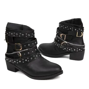 Botines negros para mujer con tachuelas, hebillas, tacón ancho y detalles de cadena