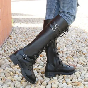 Damen Kniehohe Biker-Stiefel in Schwarz mit Schnallen und Knöpfen