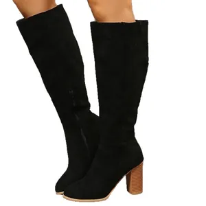 Damen Kniehohe Stiefel aus schwarzem Wildleder mit Reißverschluss und Blockabsatz