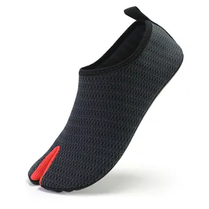 D10 Unisex Aqua Shoes Breathable Mesh Split Toe Tabi Water Shoes Non Slip Barefoot Shoes For Swimming Yoga Beach River Tracing