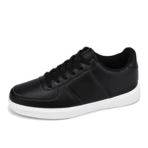 Unisex Retro Skateboard Shoes Synthetic Leather Casual White Shoes Wear Resistant Flat Sneakers For Men Women Couple