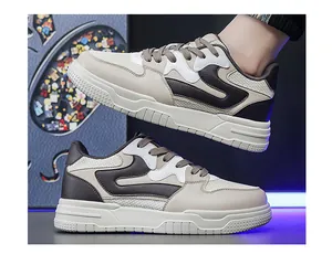 Elegantes zapatillas de skate retro para hombre con diseño de cuero y de malla