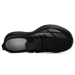 Leichte schwarze Herren-Laufschuhe aus Mesh mit dicker, unsichtbarer Erhöhungssohle