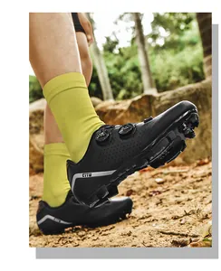Professional black cycling shoes with dual rotary buckles for MTB and road