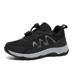 A2516 outdoor walking shoes for men and women with breathable mesh and toggle laces