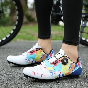Chaussures de cyclisme professionnelles à éclaboussures avec une boucle rotative ajustable