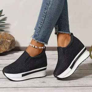 Zapatillas con cuña de mezclilla para mujer con suela de plataforma gruesa y sin cordones