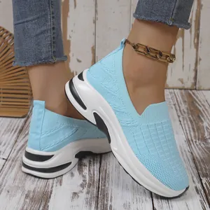 Zapatillas de punto transpirables azul claro para mujer calzado deportivo