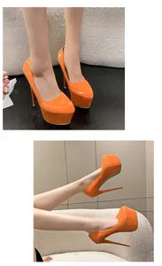 Detailansicht der leuchtend orangefarbenen Lackleder-Plateau-Stilettos mit 16 cm hohen Absätzen
