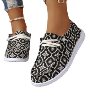 Bequeme Damen-Segeltuchschuhe für den Alltag mit stilvollem geometrischem Muster und flacher Sohle