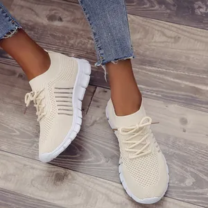 Atmungsaktive cremefarbene Flyknit-Sneaker für Damen, lässige flache Sportschuhe zum Laufen