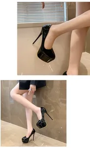 Detailansicht der eleganten 16 cm schwarzen Lackleder Plateau Stiletto Pumps