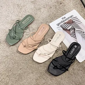 Infradito Basse Casual da Donna Punta Quadrata Cinturini Sottili Sandali da Spiaggia Estivi Ciabatte Minimaliste in Pelle PU