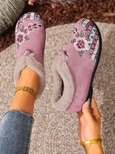 Embroidered ethnic style slippers with warm fur lining and floral patterns for women