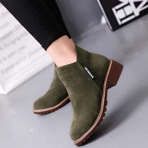 Bottines tendance en daim vert olive pour femmes avec bout rond et talon bloc moyen