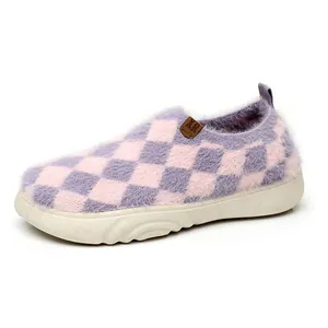 Mocassini in peluche a scacchi viola comodi con suole leggere in gomma bianca per donna