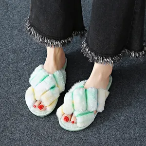 Damen Regenbogen Kunstpelz Kreuzriemen Hausschuhe Herbst Winter Plüsch Offene Zehe Hausschuhe Rutschfest Weiche Sohle Casual Slides