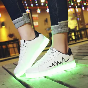 Unisex LED Glowing Sneakers USB Charging Shuffle Dance Skateboard Shoes Artificial Leather Light Up Pulse Pattern Low Top Casual Shoes