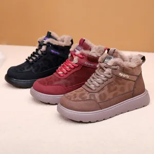 Botas de invierno cálidas para mujer con forro polar, estampado de leopardo y suela blanda.