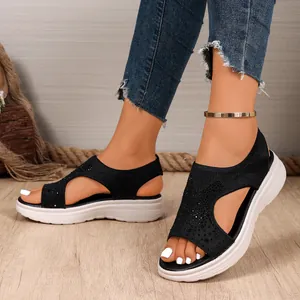 Modische schwarze Strass-Sandalen mit weißer Plateausohle für Damen im Herbst-Stil