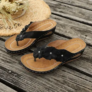 Elegantes sandalias de cuña para mujer con flores 3D para el tiempo libre de verano