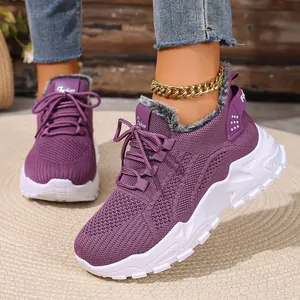 Paarse gebreide winter sneakers voor dames met warme voering en dikke witte zool