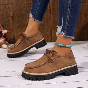 Mocassins à lacets marron rétro pour femmes avec semelles compensées épaisses style