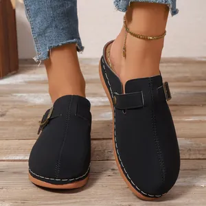 Fashionable black wedge clogs for women with closed toe and buckle strap