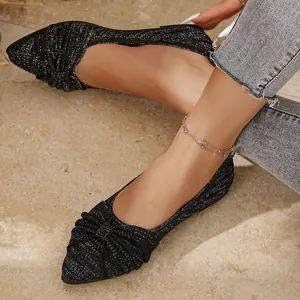Elegante schwarze Glitzer-Ballerinas mit spitzer Kappe und dekorativer Schleife für Damen