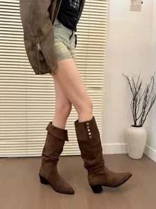 Retro brown suede pleated high boots for women with pointed toe and mid-thick block heel