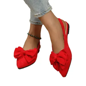 Escarpins slingback rouges à bout pointu ornés d'un grand nœud élégant pour femmes