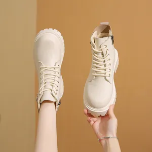 Elegantes botines beige con plataforma para mujer con forro polar cálido y cremallera