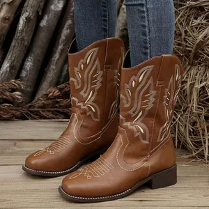 Bottes de cow-boy western brodées marron avec bout rond et talon bloc