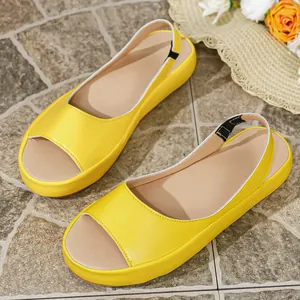 Sandalias amarillas de moda con boca de pez y suela gruesa para mujer en verano