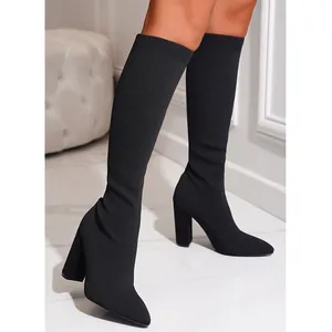 Elegante schwarze Strick-Kniestiefel mit bequemem Blockabsatz und spitzer Zehenpartie