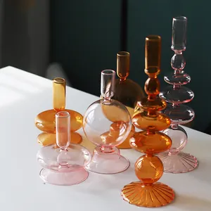 Bougeoirs artistiques en verre ambré et rose avec des formes géométriques uniques
