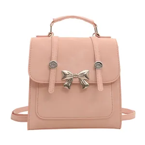 Eleganter rosa Mini-Rucksack im koreanischen Stil mit einer metallischen Schleife