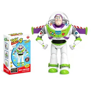 Dettaglio dell'action figure Buzz Lightyear di Toy Story 4 accanto alla sua confezione