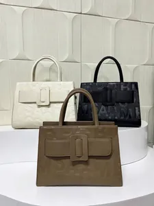 Large capacity embossed tote bags in off-white, black and khaki, dimensions 35x16x25cm.