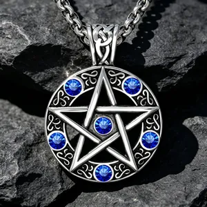 Collier Pendentif Pentagramme en Acier Inoxydable Vintage pour Hommes Femmes Poli Nœud Celtique Étoile Strass Bijoux Mode