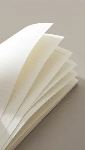 Close-up of 100g thickened lined paper for a minimalist A5/B5 loose-leaf notebook